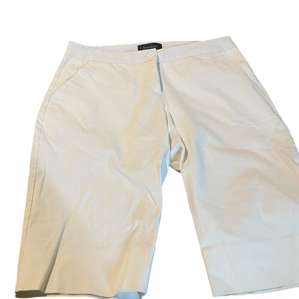 Karen Kane size 10 White Bermuda dress Shorts like new see pics
